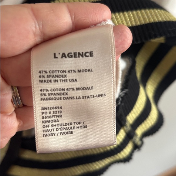 L'AGENCE • Cream knit top with Black and Fold stretch Hem - Picture 4 of 8